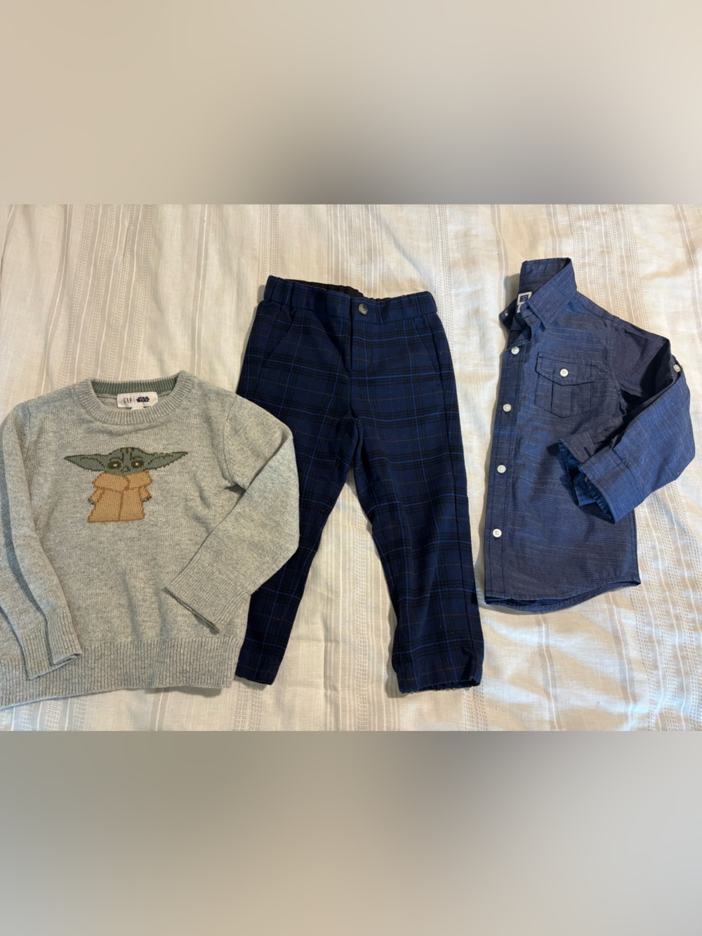 GAP Star Wars Toddler Gray Crewneck Sweater